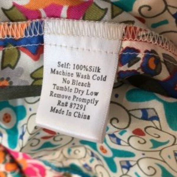 Johnny Was Silk Patterned Blouse - Picture 6 of 9